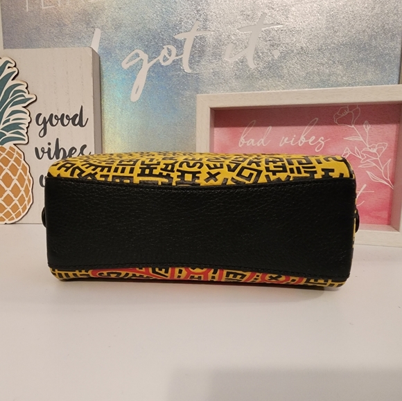 Coach Disney Mickey Mouse X Keith Haring Small make up bag - Picture 7 of 11